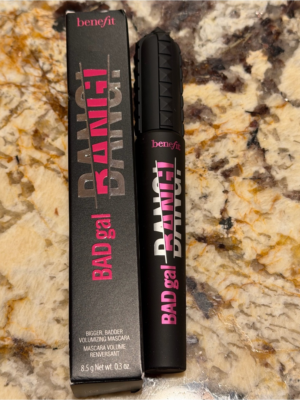 Benefit BADgal BANG! Volumizing Mascara — Black with Pink Accents